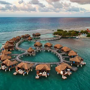 Sandals Royal Caribbean All Inclusive & Private Island - Couples Only Курортный комплекс